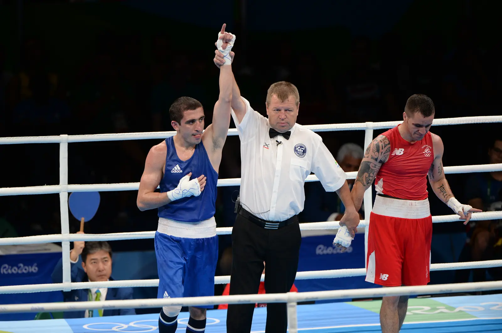 Οι Abdulkadir Selimov και Joe Joyce στους Ολυμπιακούς Αγώνες του 2016.