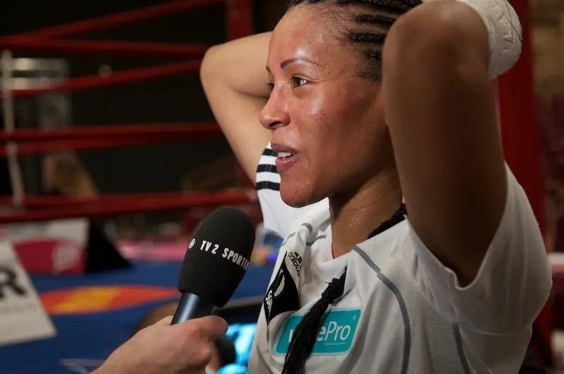 Η Cecilia Brækhus μετά από αγώνα στο Herning, 2011.