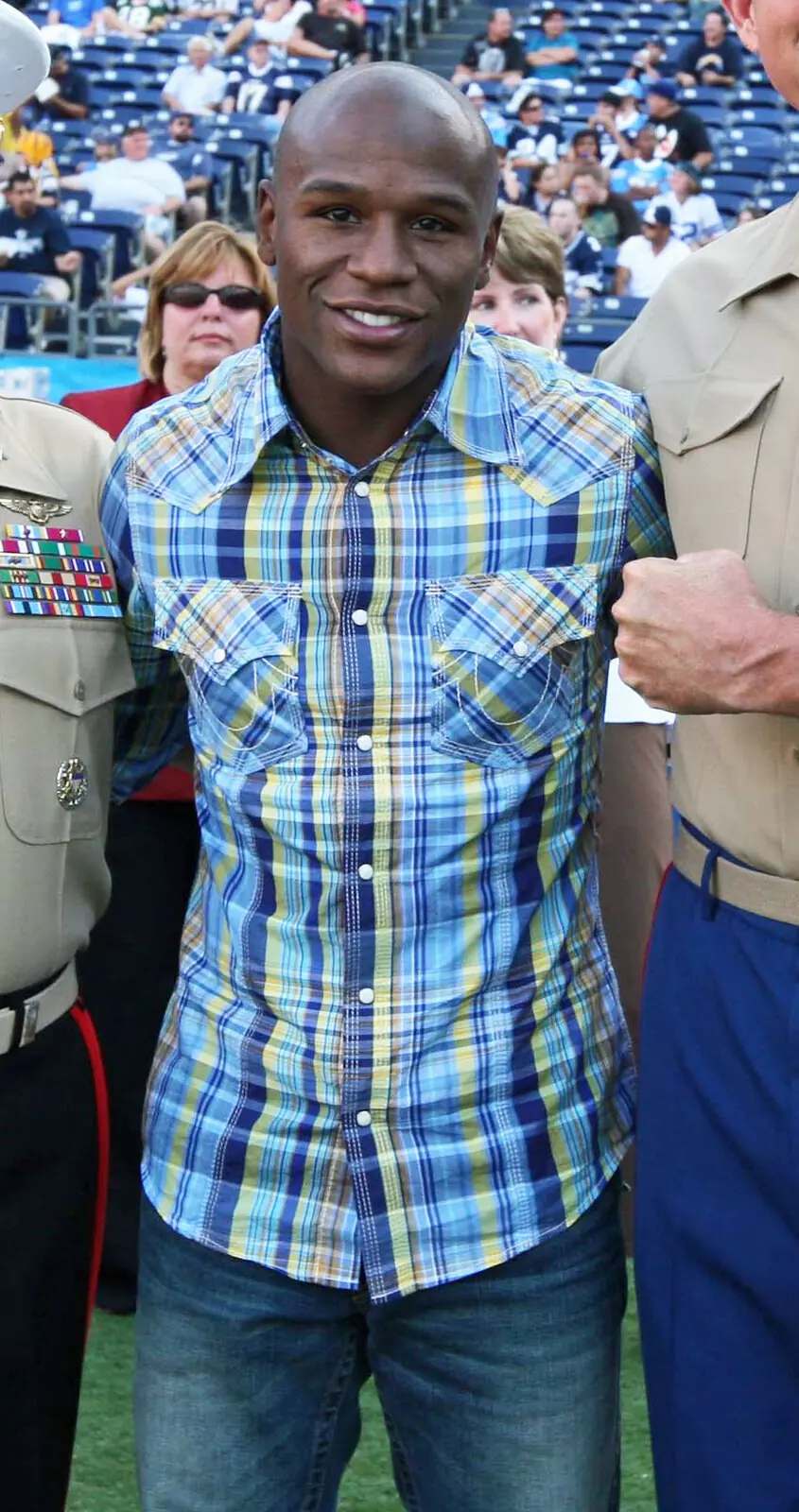 Ο Floyd Mayweather Jr. σε επίσημη φωτογραφία του U.S. Marine Corps το 2010.
